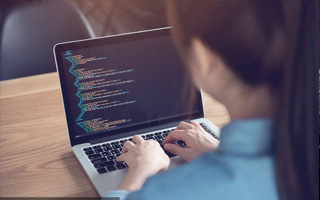 新疆 ,php声明和调用变量的符号是什么？